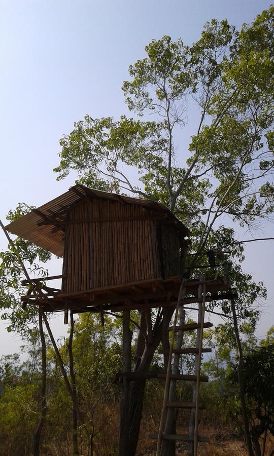 Rumah Pohon Batununggul Exterior foto